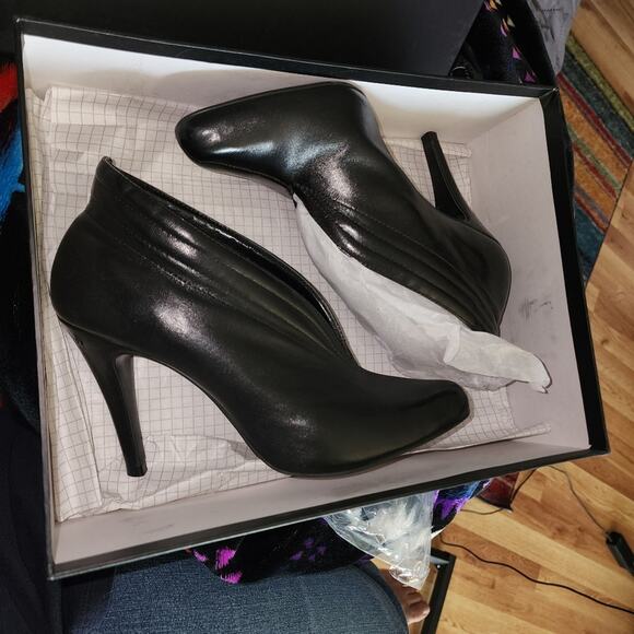 BCBGIRLS EUC WOMEN'S HIGH HEELED BLACK SHOES - Picture 1 of 10